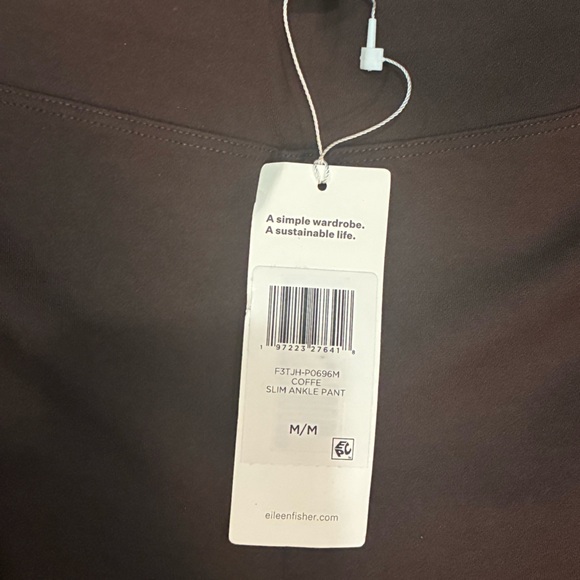 Elegant Women's Slim Fit Ponte Pant Coffe - Picture 4 of 11